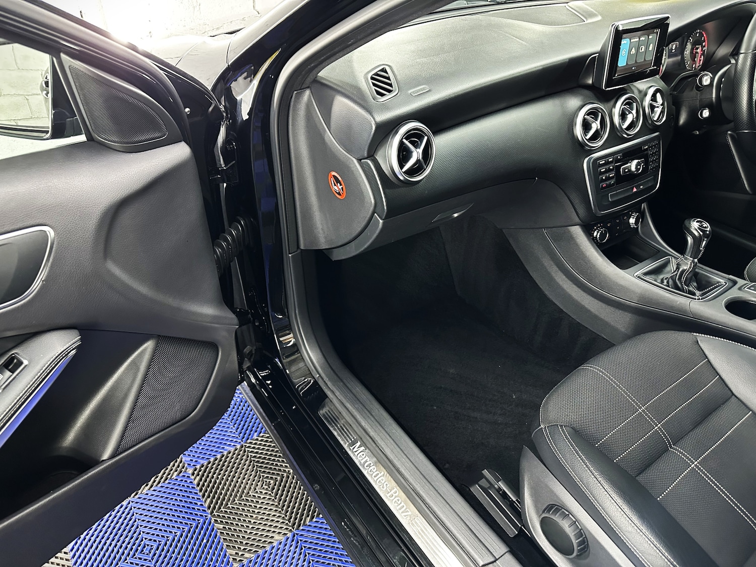 Used Mercedes-Benz A-Class 2013 for sale - 76391941: Photo 19