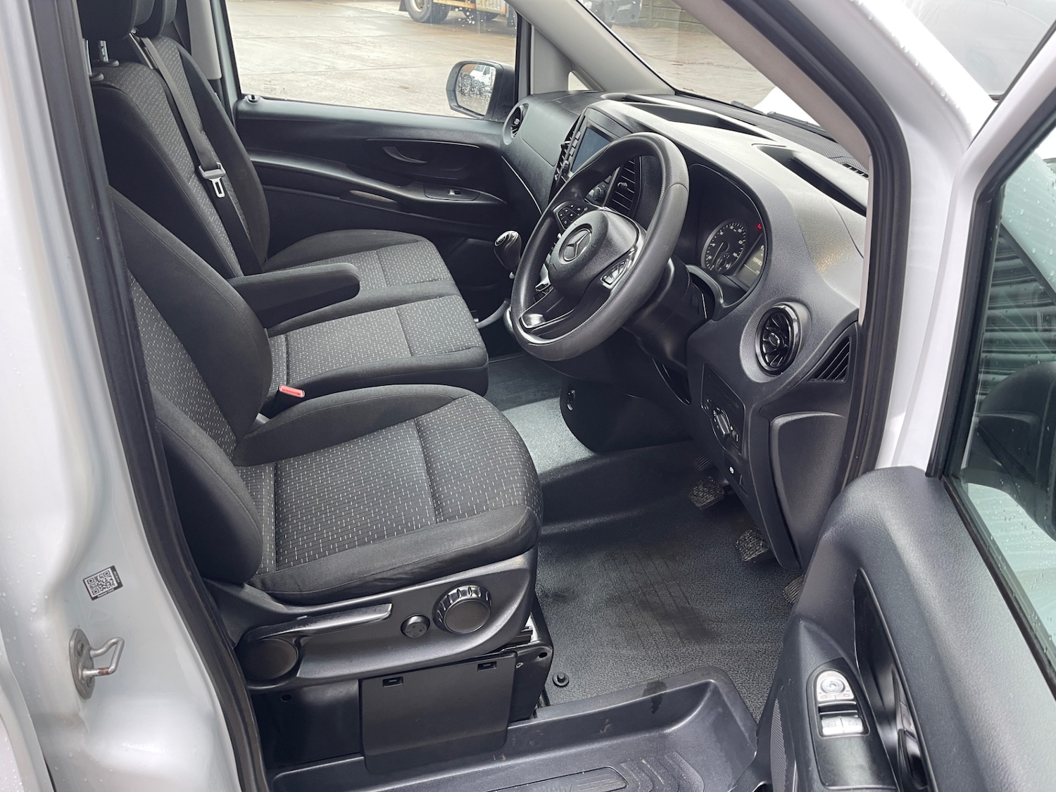 Used Mercedes-Benz Vito 2021 for sale - 77363796: Photo 2