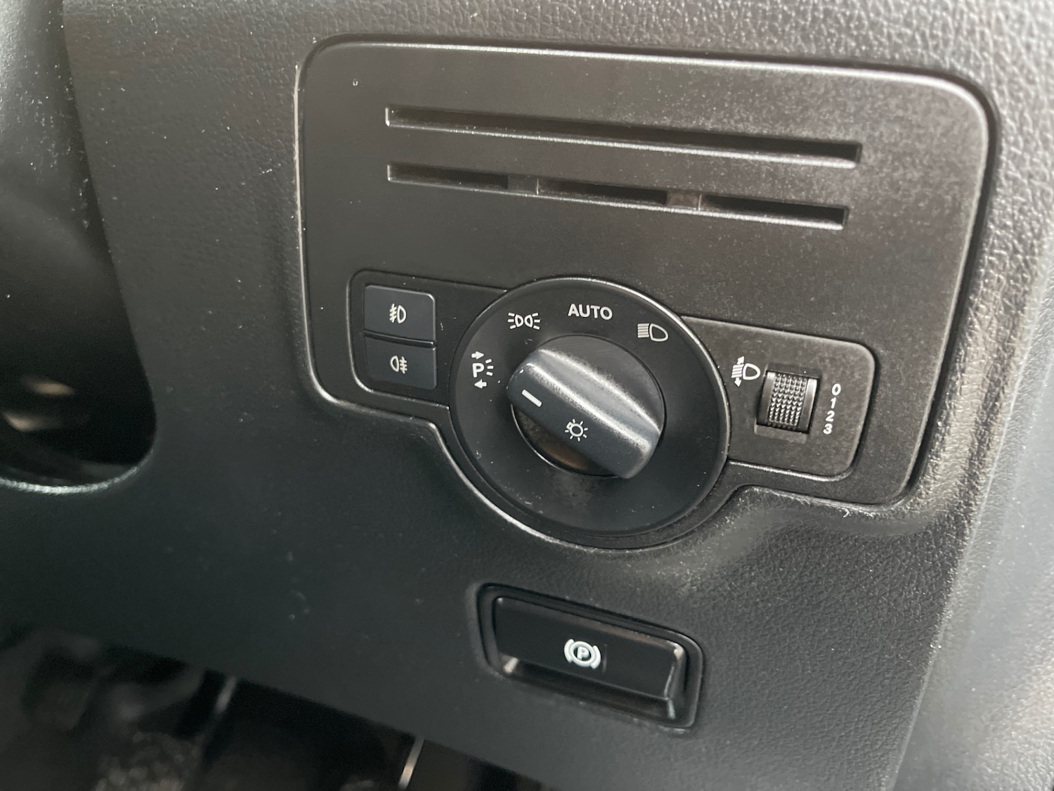 Used Mercedes-Benz Vito 2021 for sale - 77363796: Photo 20