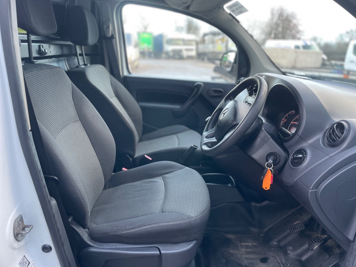 Used Mercedes-Benz Citan 2018 for sale - 77366836: Photo 2