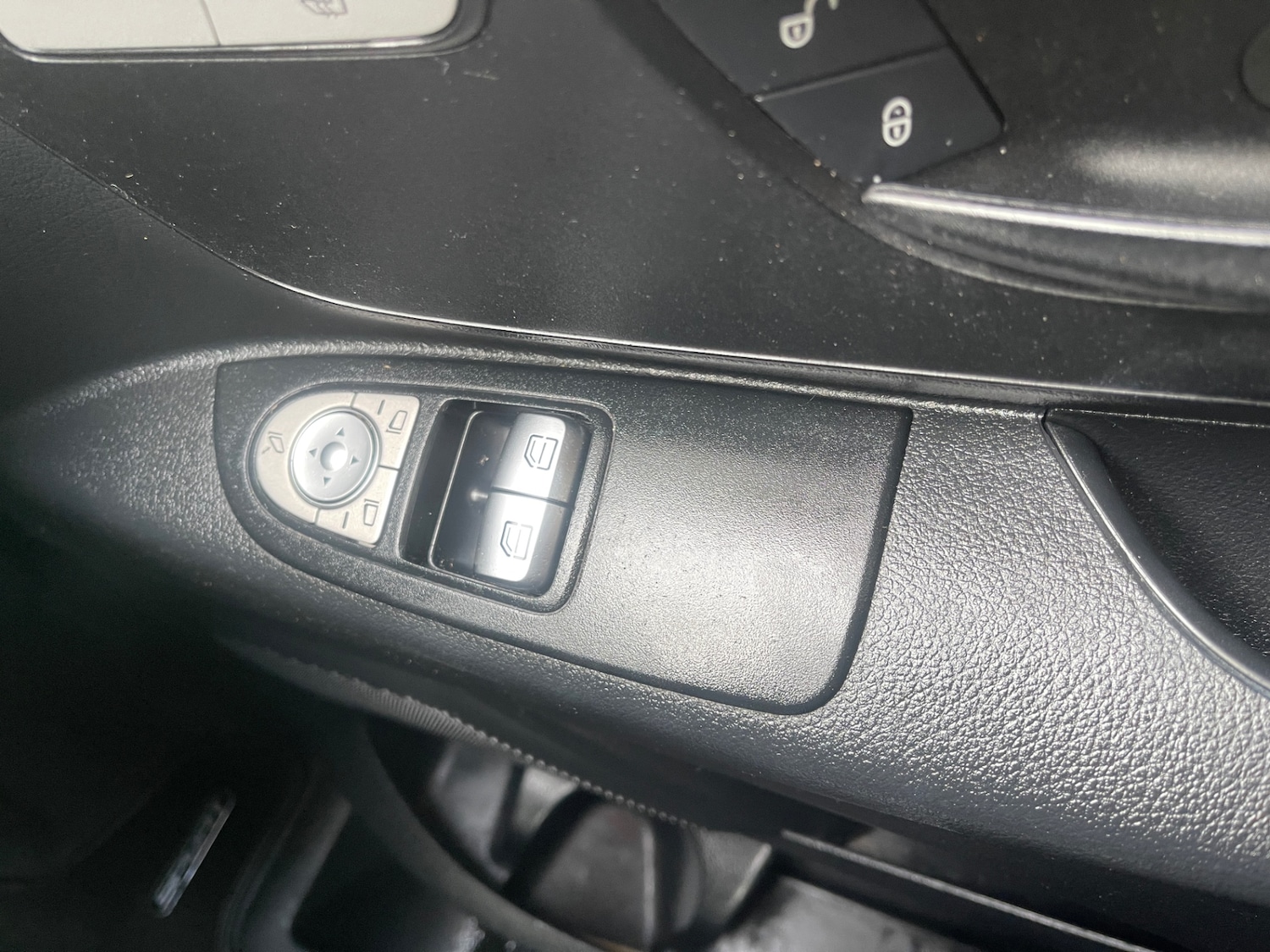 Used Mercedes-Benz Vito 2018 for sale - 77353950: Photo 17