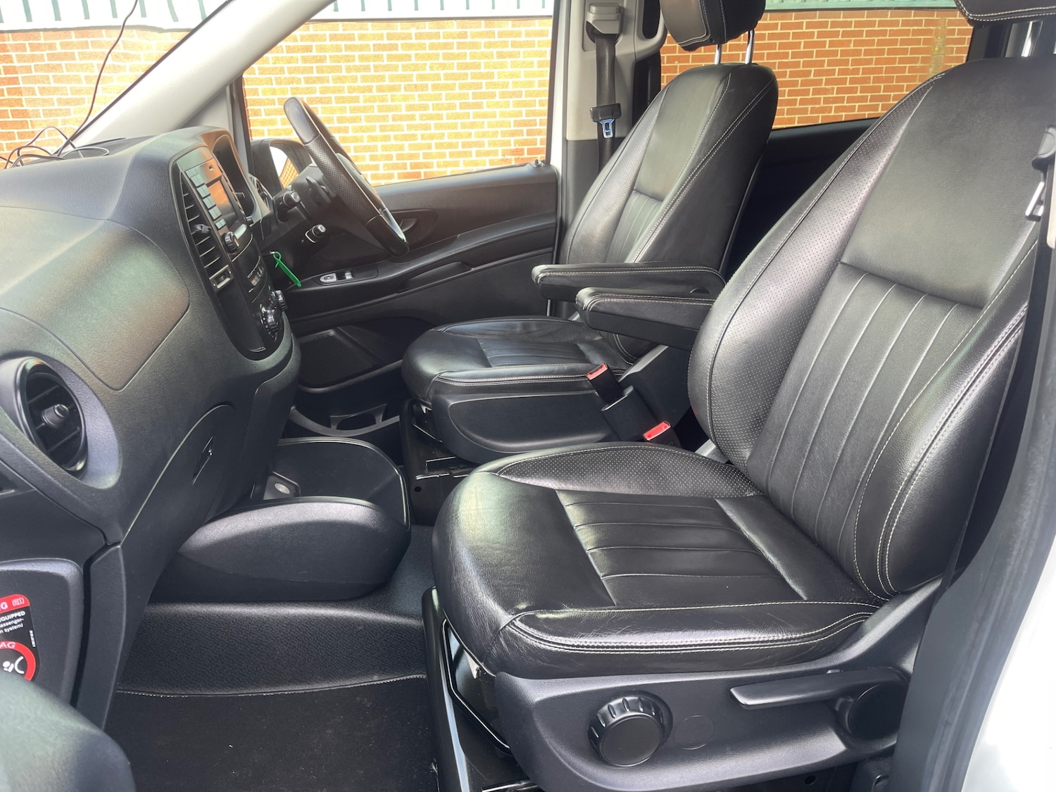 Used Mercedes-Benz Vito 2018 for sale - 77353950: Photo 2