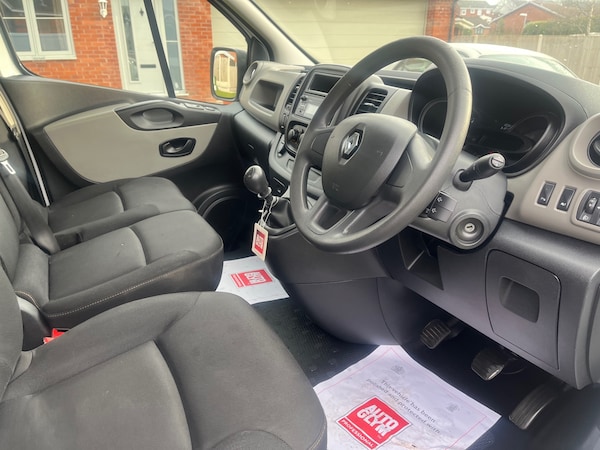 Used Renault Trafic 2017 for sale - 75227836: Photo 10