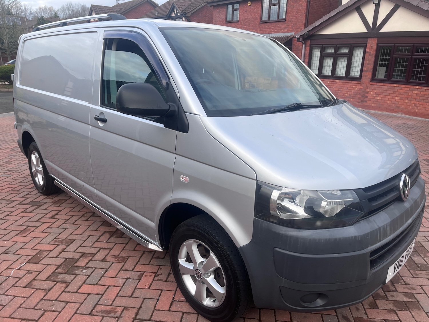 Used Volkswagen Transporter 2011 for sale - 77271613: Photo 1