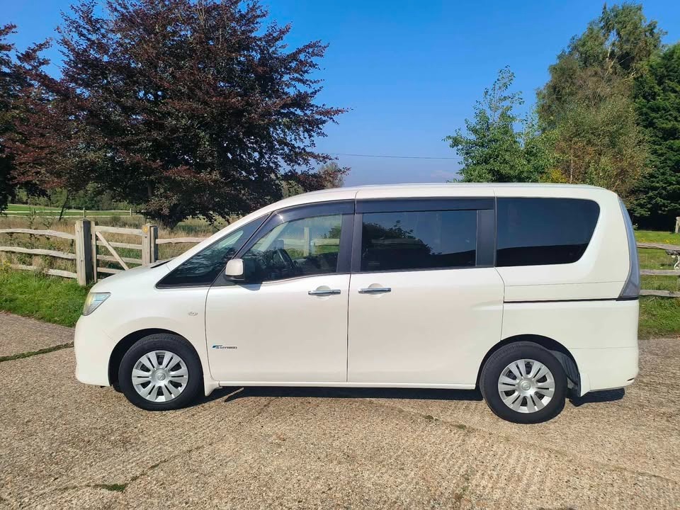 Used Nissan Serena 2024 for sale - 77820002: Photo 9