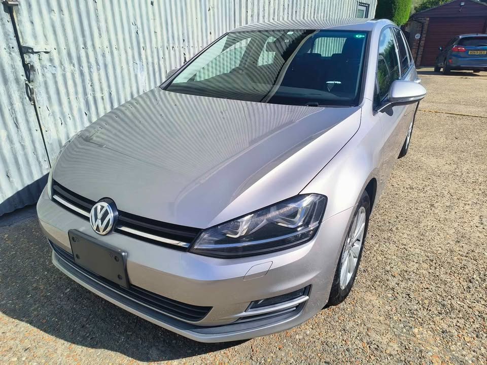 Used Volkswagen Golf 2025 for sale - 76919803: Photo 1