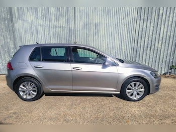 Used Volkswagen Golf 2014 for sale - 76919803: Photo