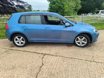 Used Volkswagen Golf 2013 for sale - 78900925: Photo