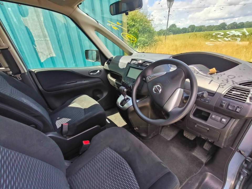 Used Nissan Serena 2025 for sale - 76922050: Photo 3