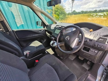 Used Nissan Serena 2013 for sale - 76922050: Photo