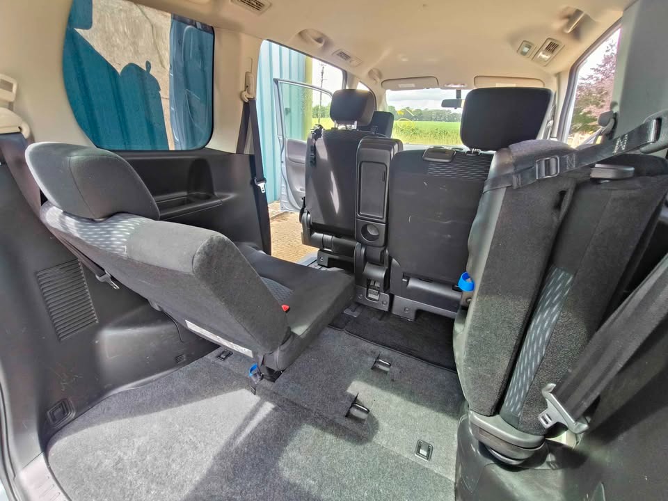 Used Nissan Serena 2025 for sale - 76922050: Photo 7