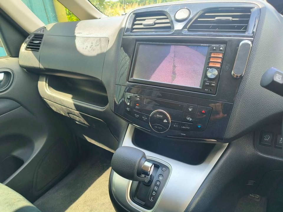 Used Nissan Serena 2025 for sale - 76922050: Photo 9
