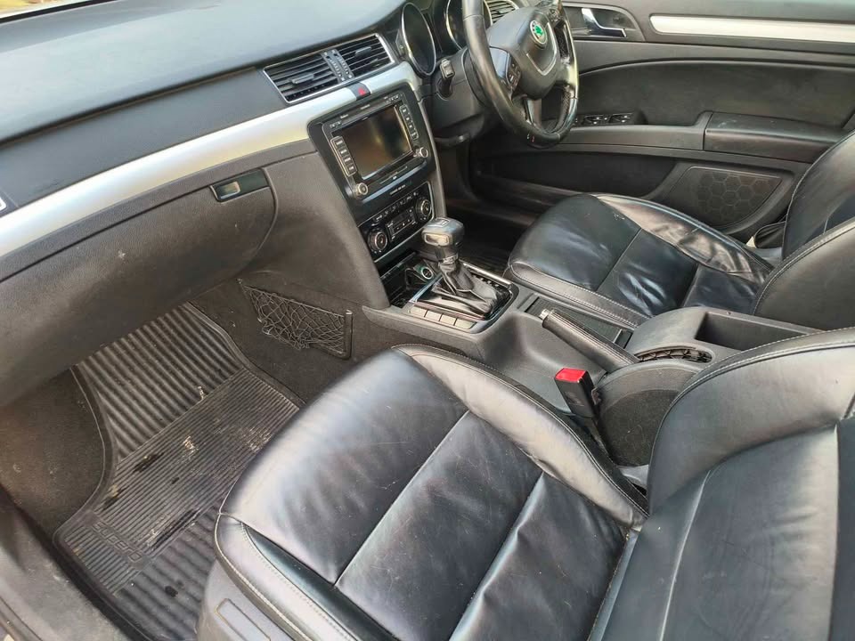 Used Skoda Superb 2011 for sale - 77460851: Photo 11