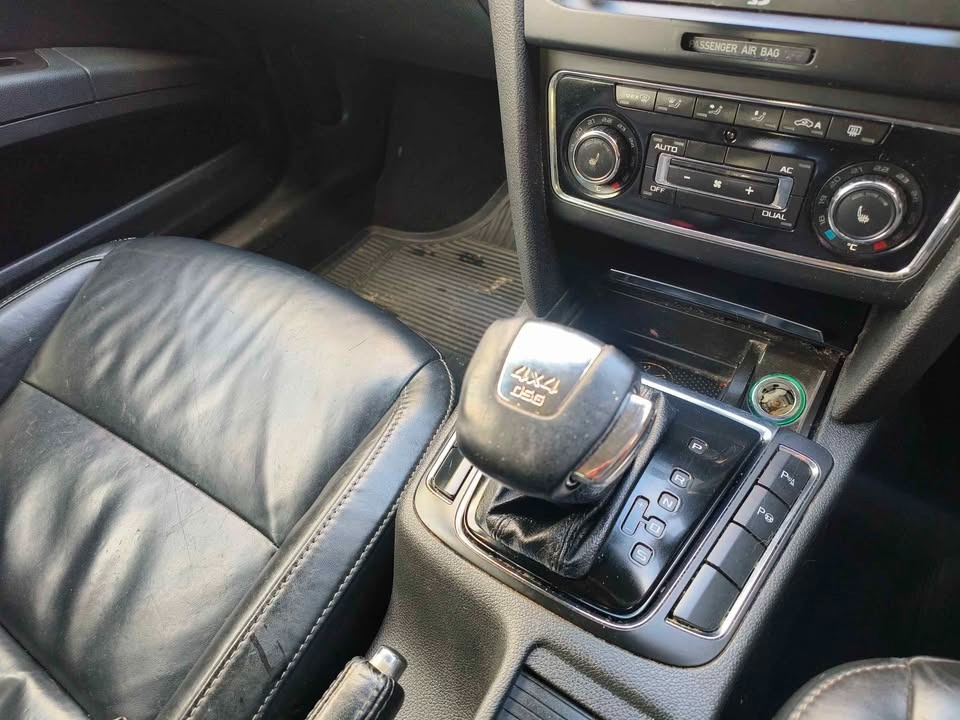 Used Skoda Superb 2011 for sale - 77460851: Photo 12