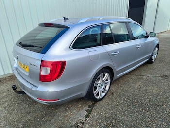 Used Skoda Superb 2011 for sale - 77460851: Photo