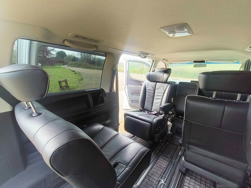 Used Nissan Elgrand for sale - 76982942: Photo 17