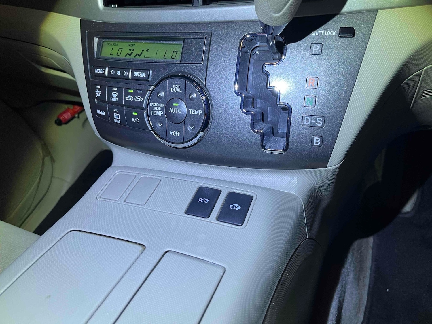 Used Toyota Estima for sale - 76923991: Photo 10