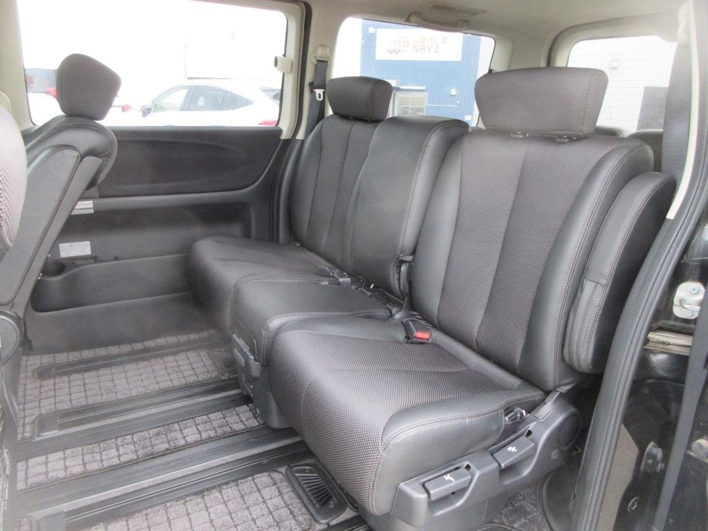 Used Nissan Elgrand for sale - 76986854: Photo 11