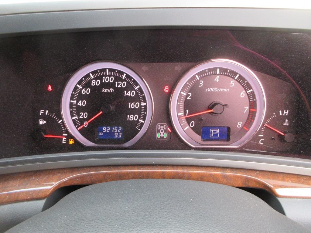 Used Nissan Elgrand for sale - 76986854: Photo 14