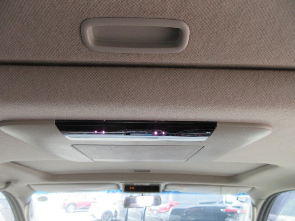 Used Nissan Elgrand for sale - 76986854: Photo 23