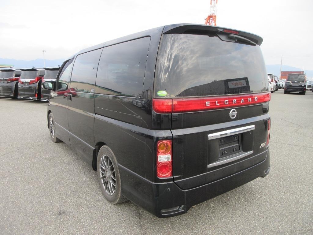 Used Nissan Elgrand for sale - 76986854: Photo 4