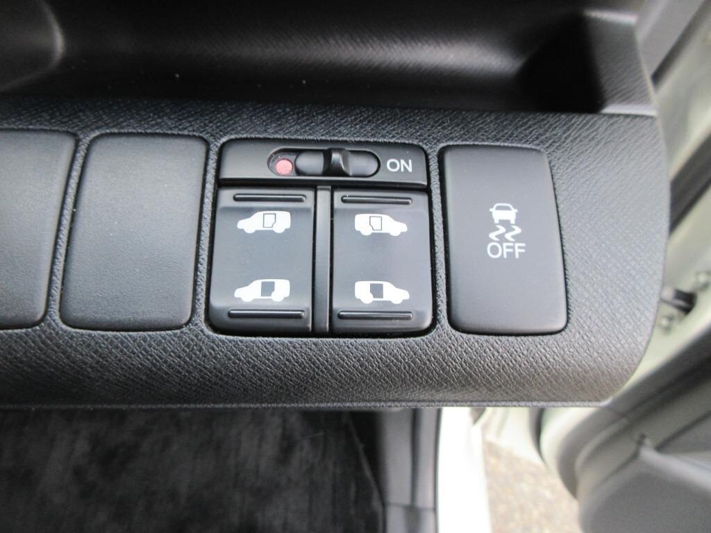 Used Honda Stepwagon for sale - 77058564: Photo 13