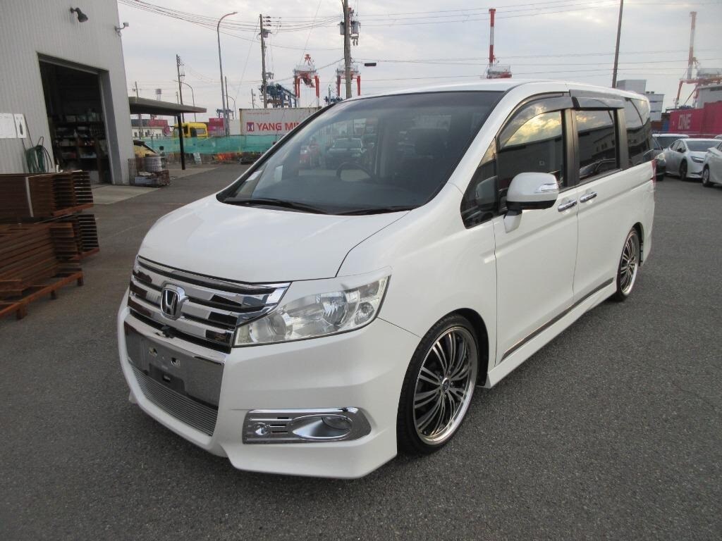 Used Honda Stepwagon for sale - 77058564: Photo 16