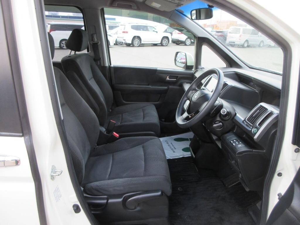 Used Honda Stepwagon for sale - 77058564: Photo 6