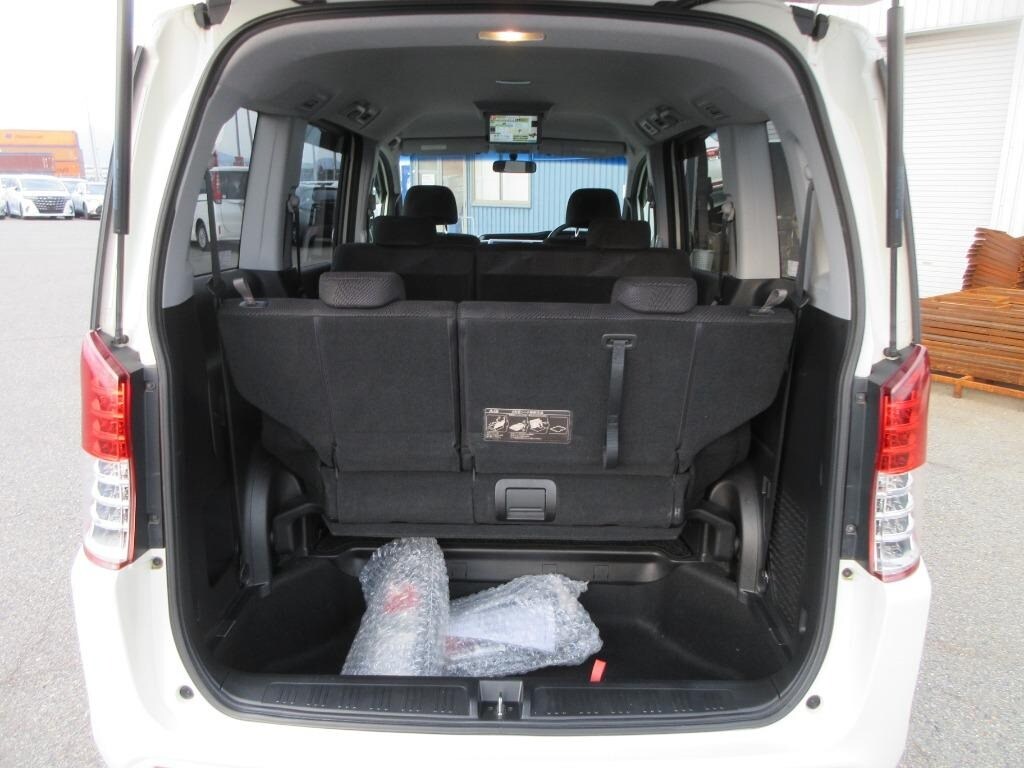 Used Honda Stepwagon for sale - 77058564: Photo 9