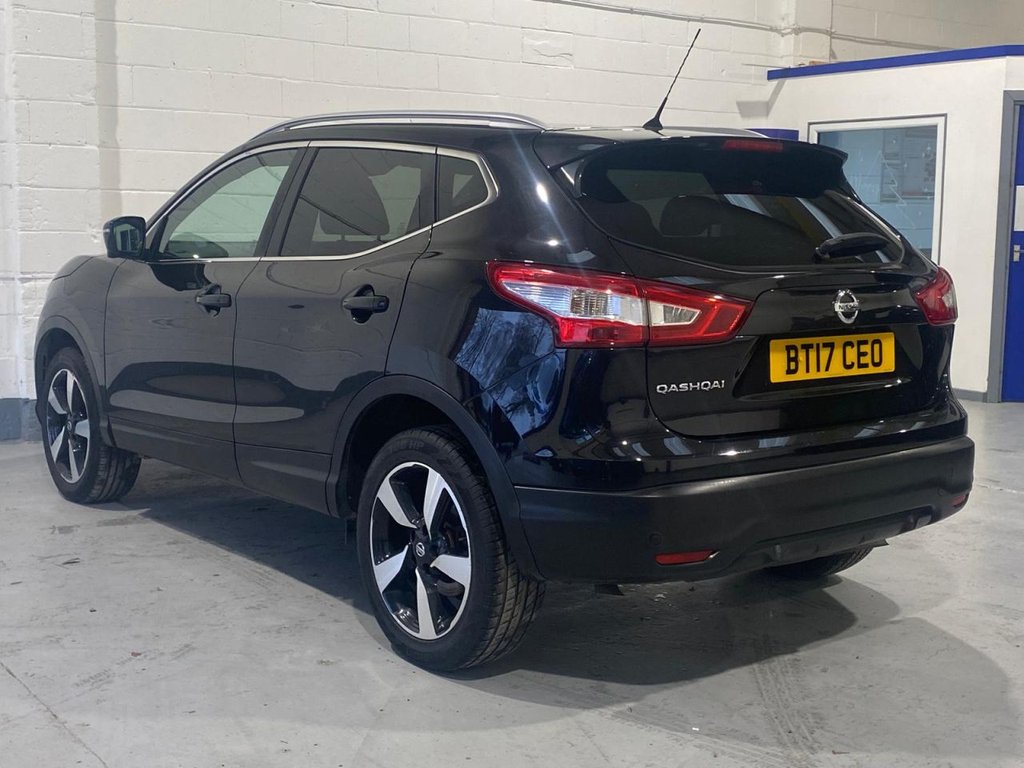 Used Nissan Qashqai 2017 for sale - 77048921: Photo 2