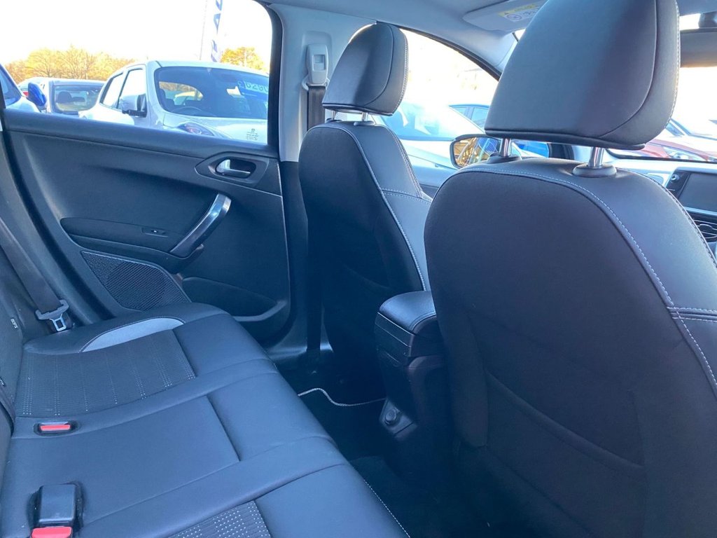 Used Peugeot 2008 2016 for sale - 76642769: Photo 21