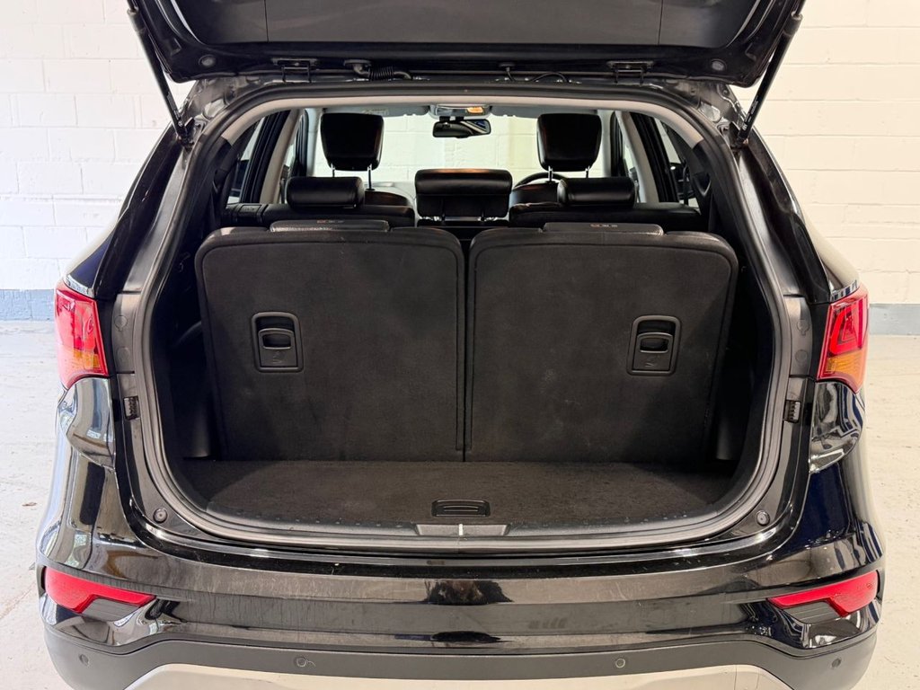Used Hyundai Santa Fe 2016 for sale - 78181284: Photo 10
