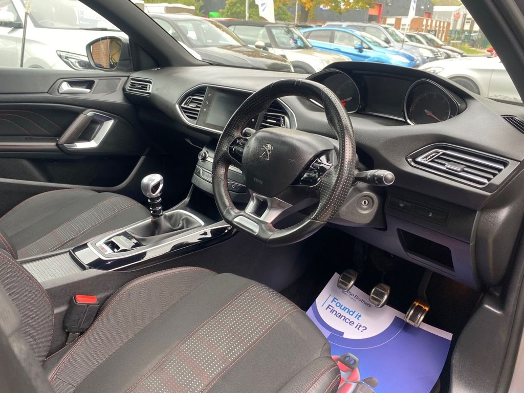 Used Peugeot 308 2018 for sale - 76604451: Photo 2