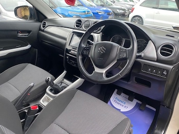 Used Suzuki Vitara 2017 for sale - 76604557: Photo