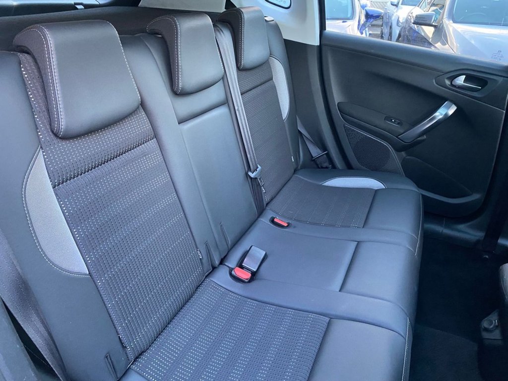 Used Peugeot 2008 2018 for sale - 78044633: Photo 17