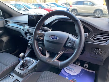 Used Ford Focus 2018 for sale - 77014319: Photo