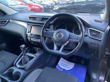 Used Nissan Qashqai 2017 for sale - 77755361: Photo