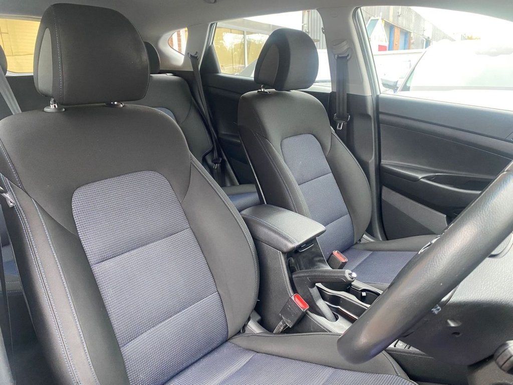 Used Hyundai TUCSON 2017 for sale - 76604480: Photo 12