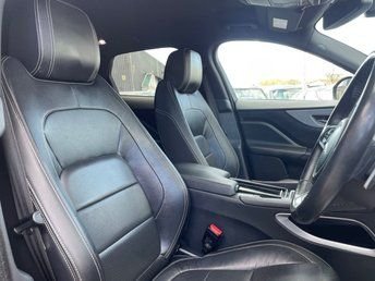 Used Jaguar F-Pace 2017 for sale - 76604562: Photo 11