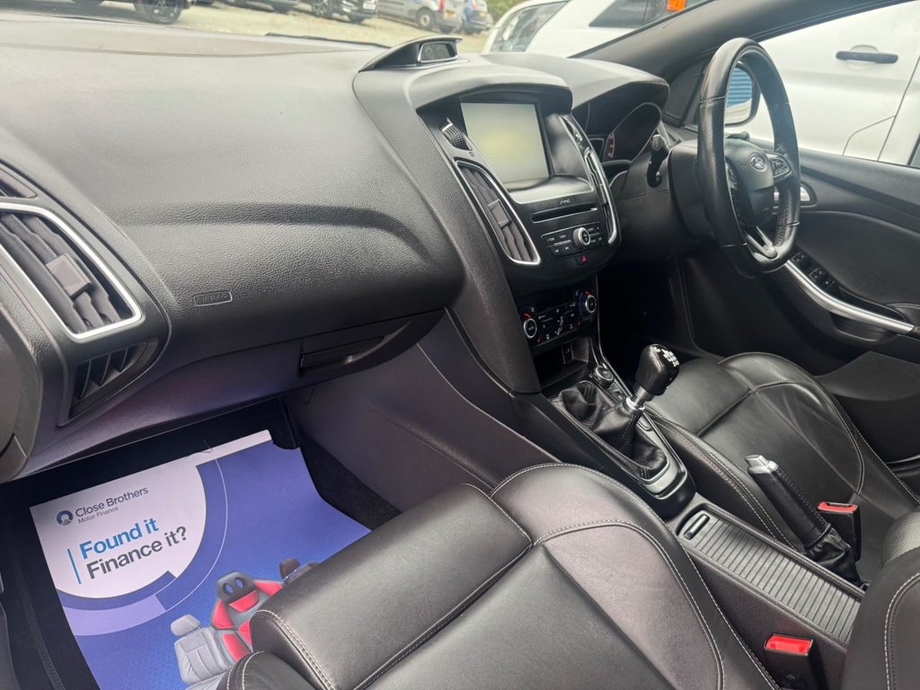 Used Ford Focus 2015 for sale - 76604386: Photo 14