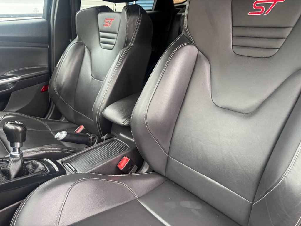 Used Ford Focus 2015 for sale - 76604386: Photo 15