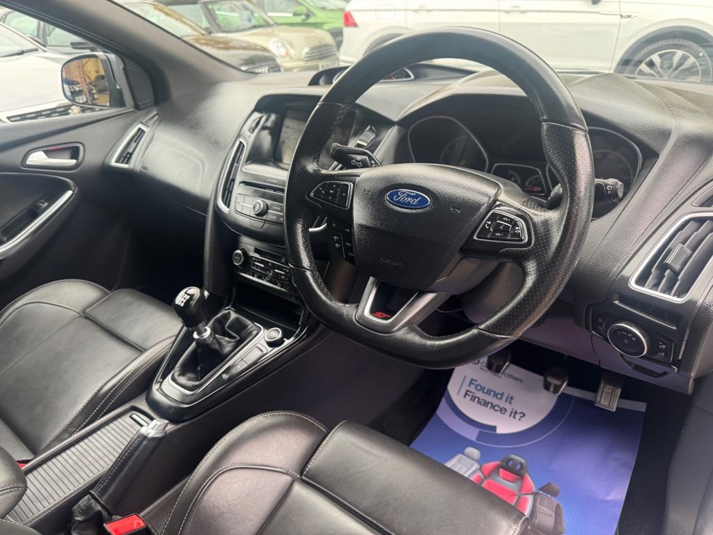 Used Ford Focus 2015 for sale - 76604386: Photo 2