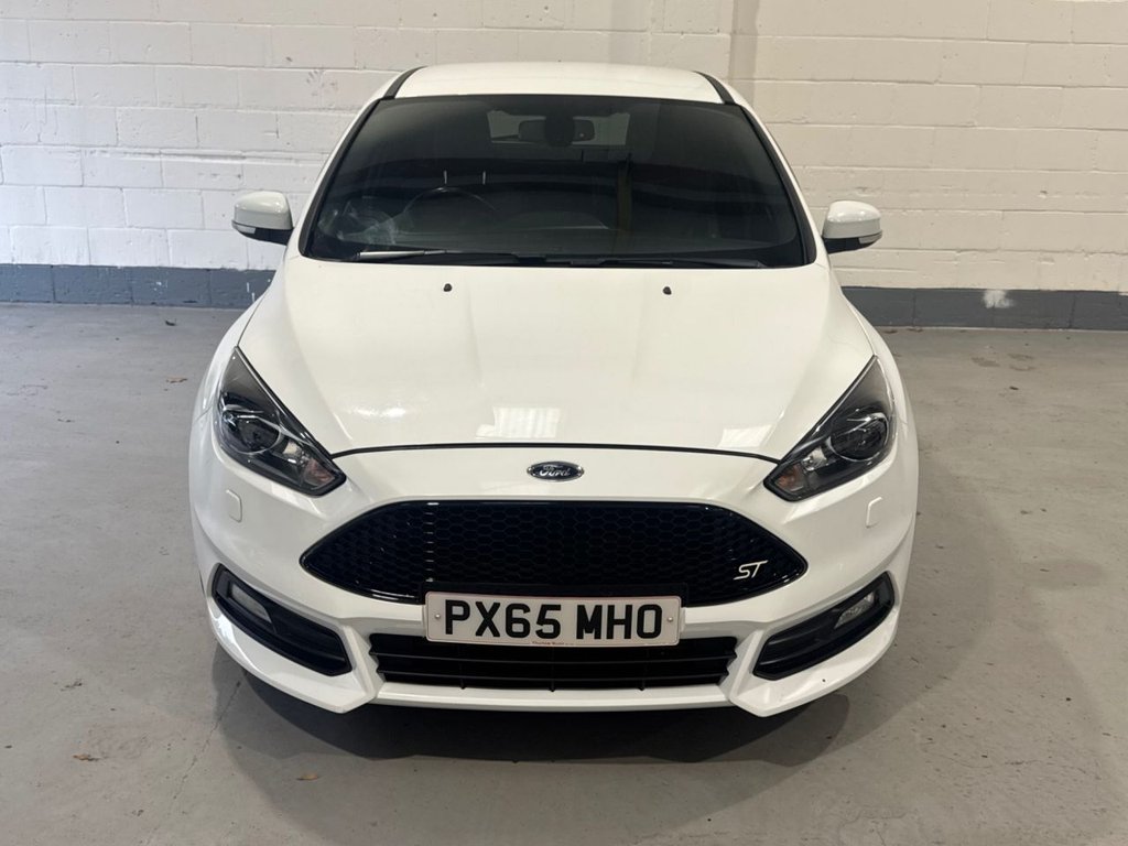 Used Ford Focus 2015 for sale - 76604386: Photo 4