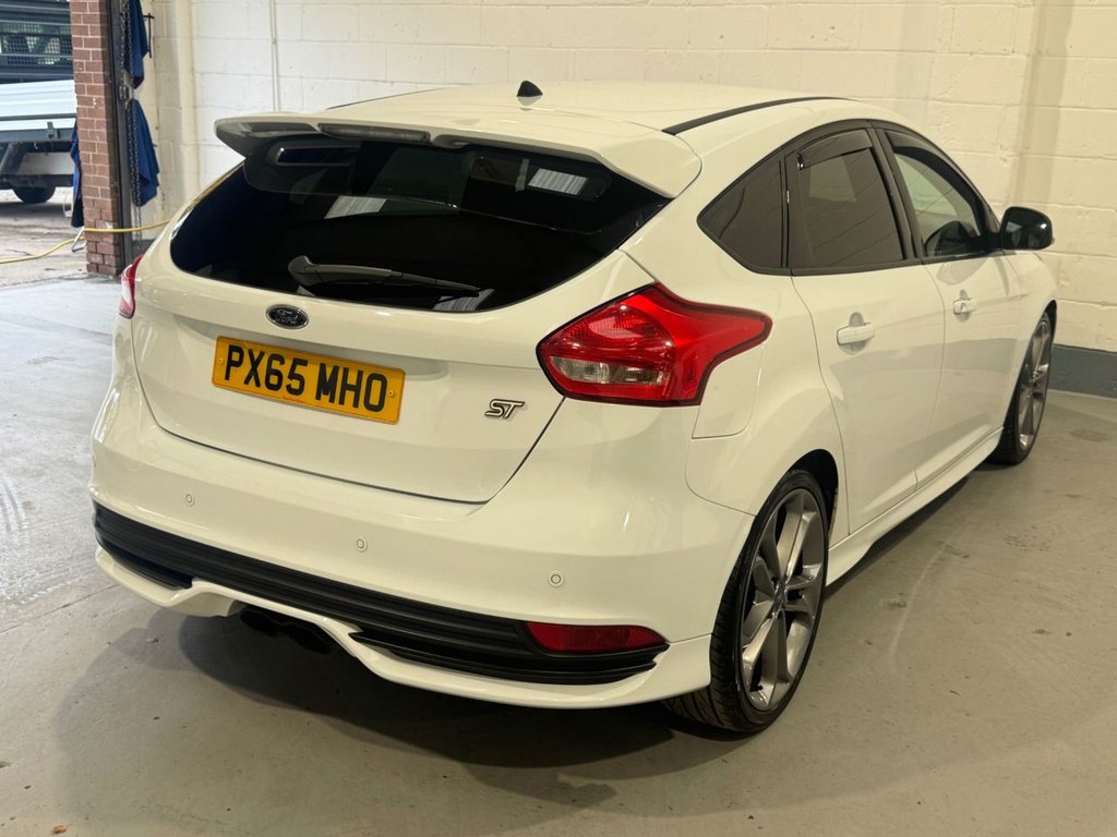 Used Ford Focus 2015 for sale - 76604386: Photo 9