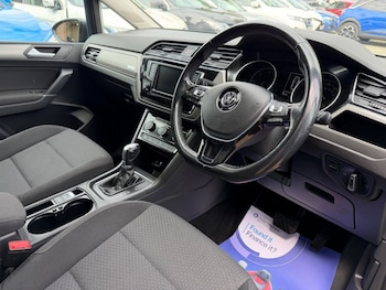 Used Volkswagen Touran 2017 for sale - 78557419: Photo