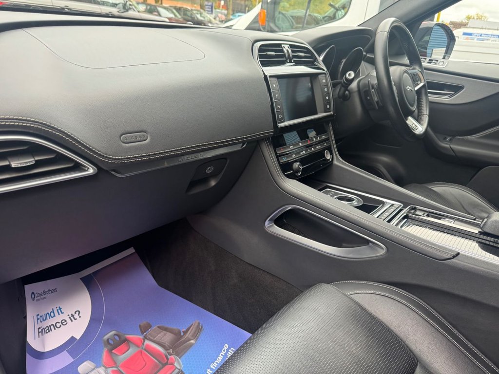 Used Jaguar F-Pace 2017 for sale - 76604513: Photo 14