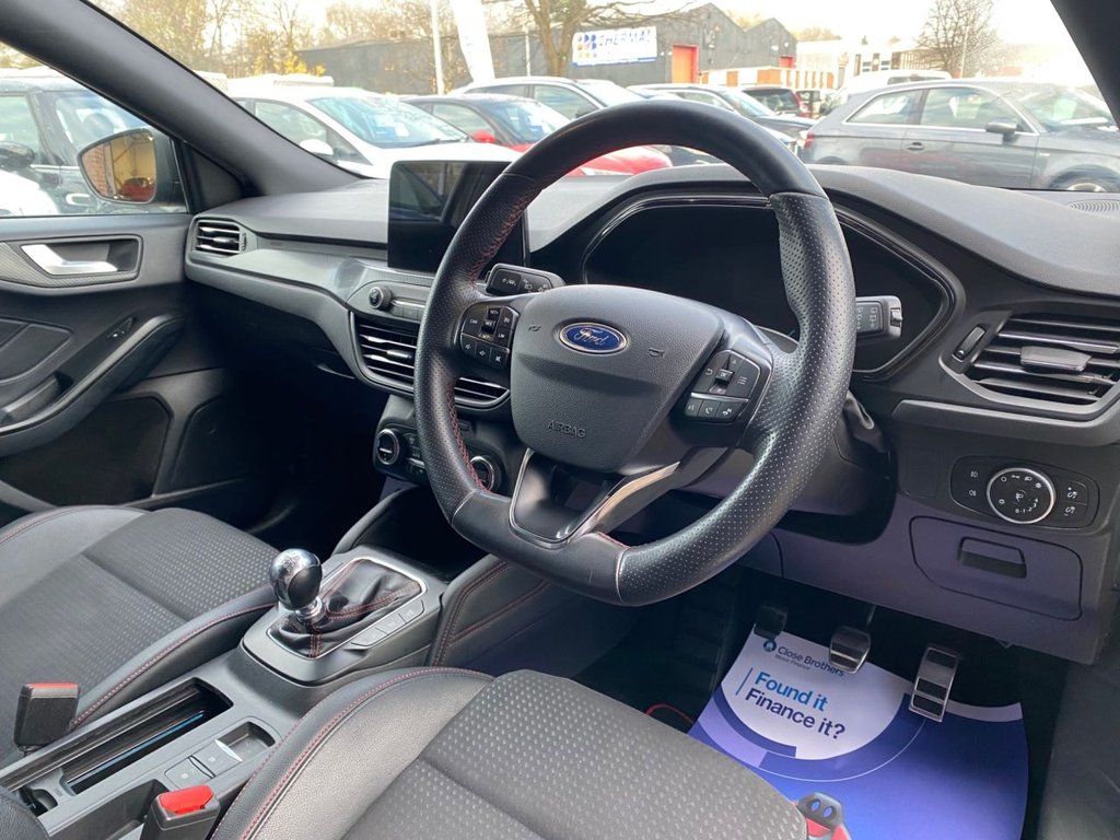 Used Ford Focus 2019 for sale - 76841389: Photo 2