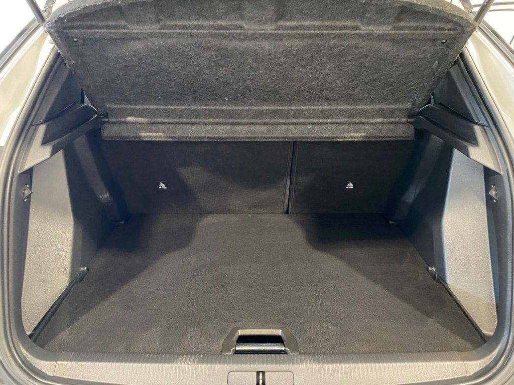 Used Peugeot E-2008 2020 for sale - 77227154: Photo 12