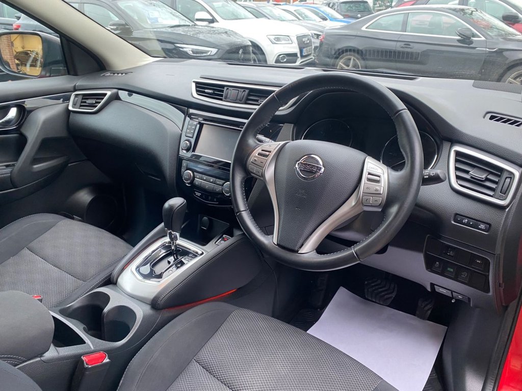 Used Nissan Qashqai 2017 for sale - 77302592: Photo 2