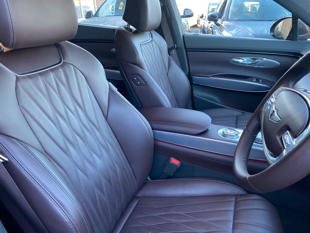 Used Genesis GV70 2023 for sale - 77227247: Photo 13